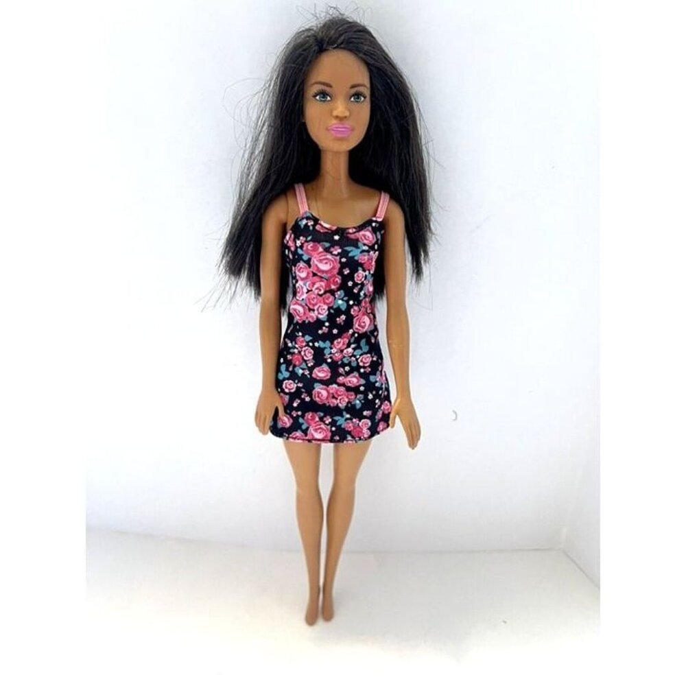Fashionista African‎ American Black Barbie Dark Brown Hair Green Eyes Rose Dress
